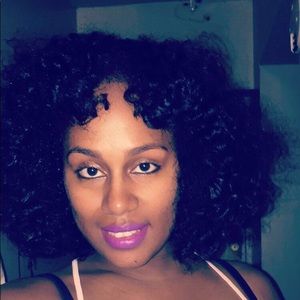 Meet your Posher, Delise